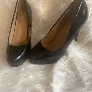 Delicacy classic pumps , cassie-67 New Womens size 8